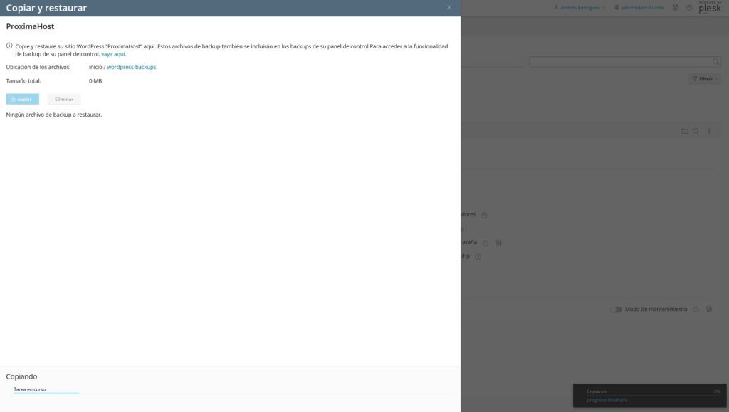 Imagen del panel de control Plesk como cliente de PróximaHost, que muestra el segundo paso dentro de la opción de copiar y restaurar en WP Toolkit.